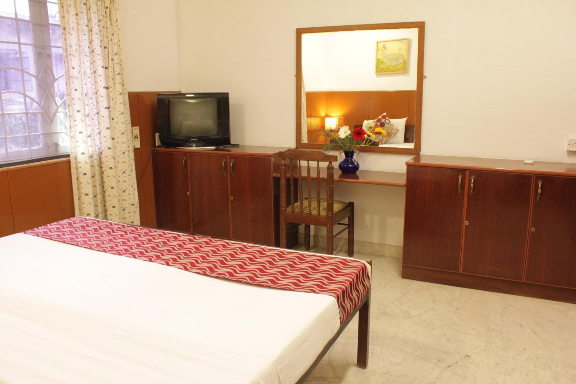 Happy Planet Bed and Breakfast Madras Buitenkant foto