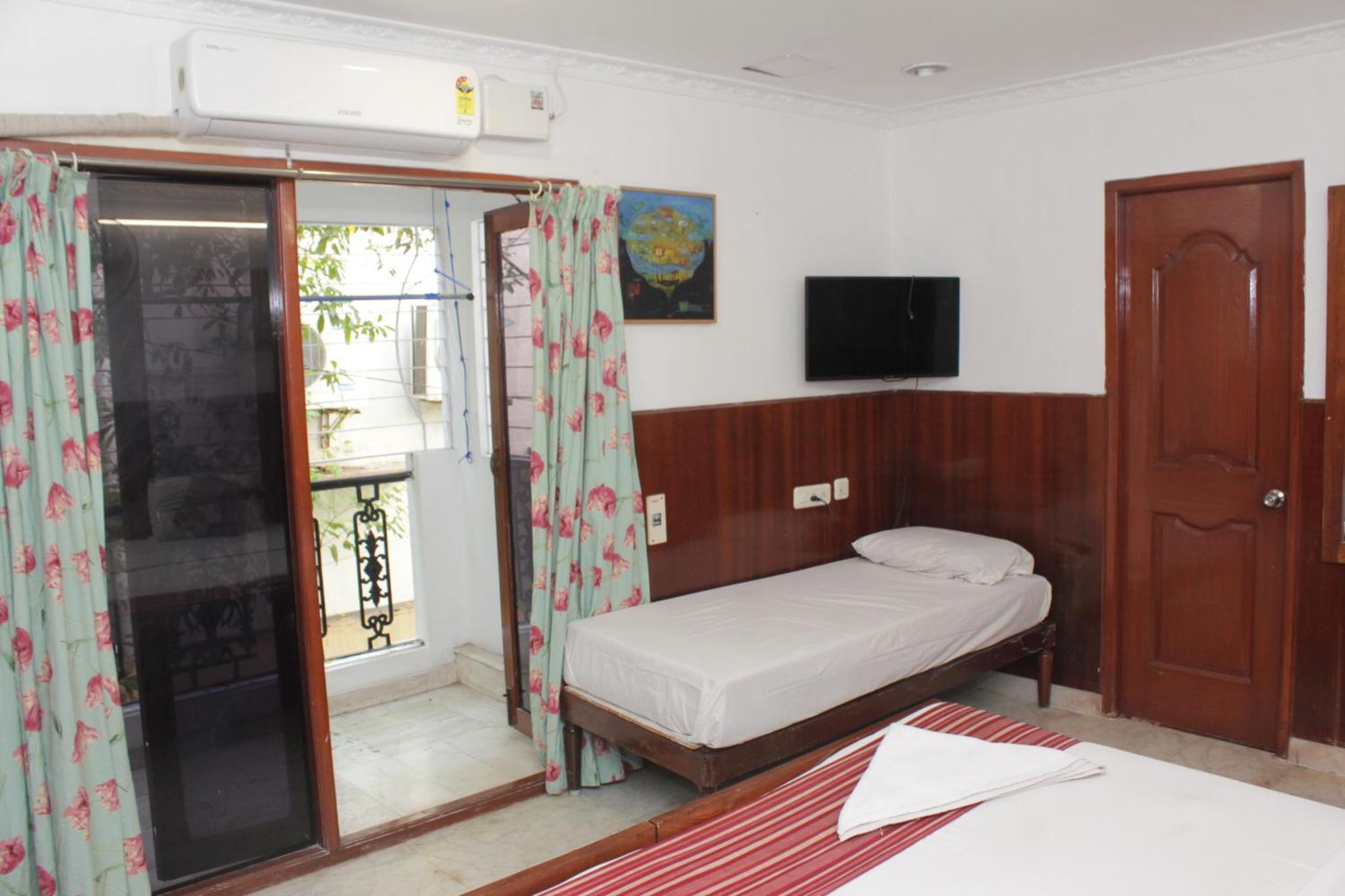 Happy Planet Bed and Breakfast Madras Buitenkant foto